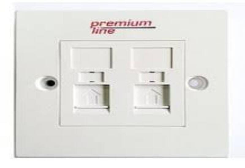 Euro II Face Plate, Right-angle, 90°Entry, 86×86,Snap-In,w/-Shutter,2-port, White